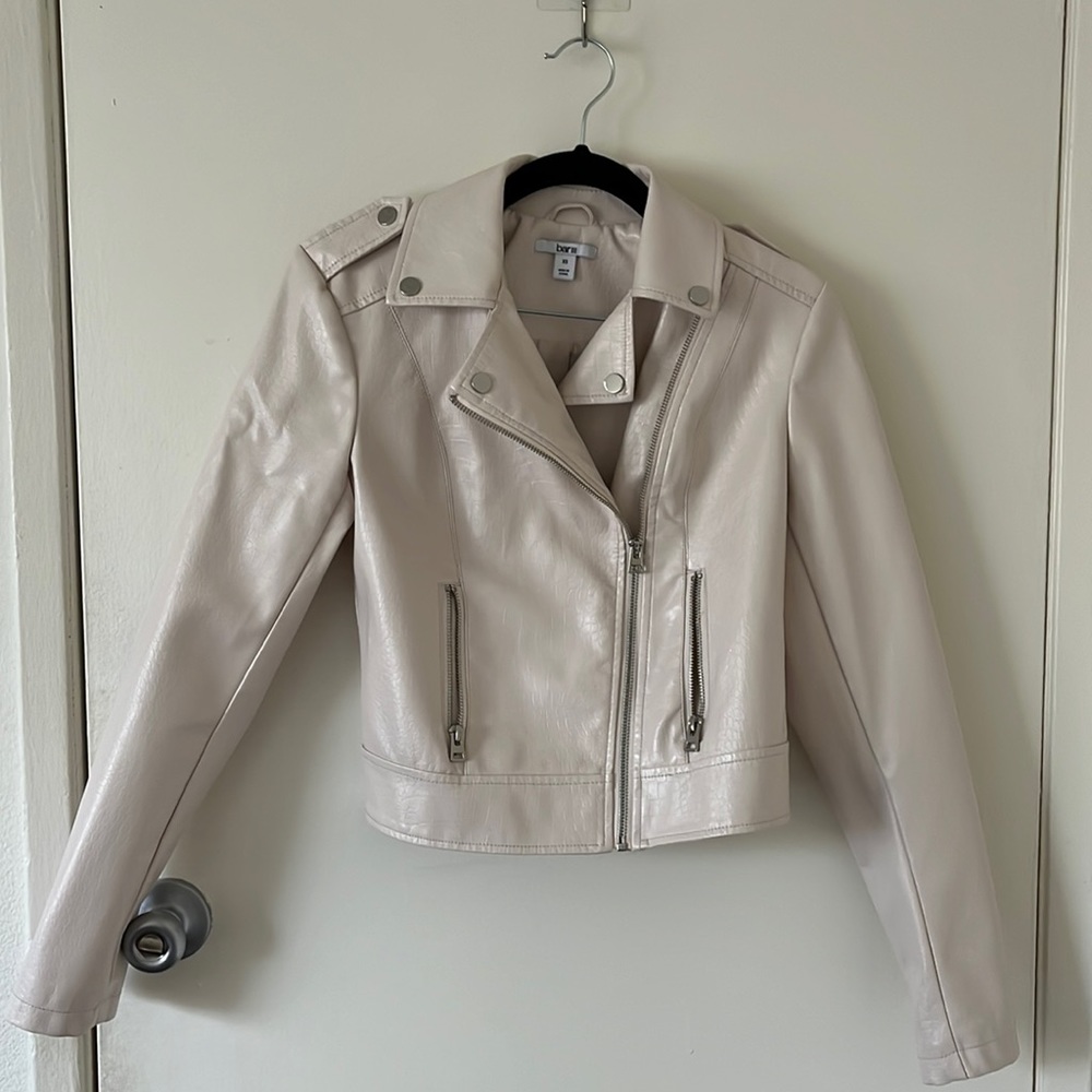 Never worn Bar III XS faux leather Cream jacket